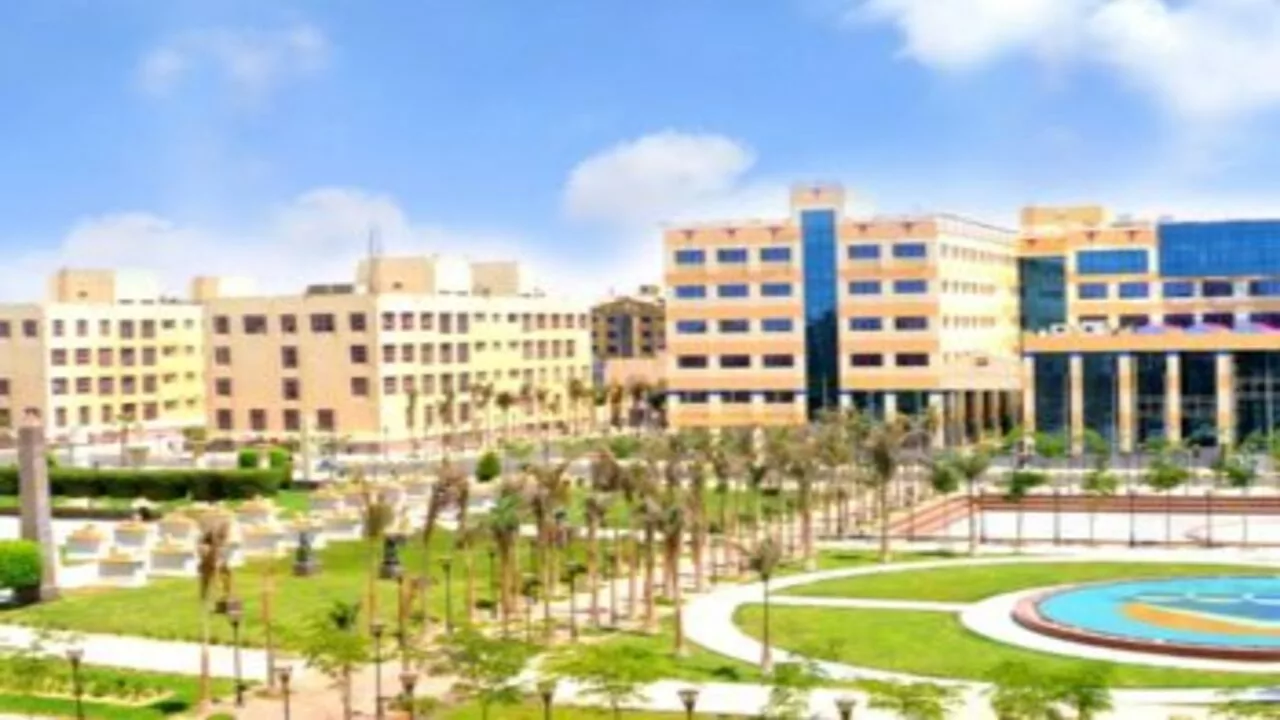 كم مصاريف جامعة 6 أكتوبر لعام 2024/2025 وما هي شروط القبول في الجامعة