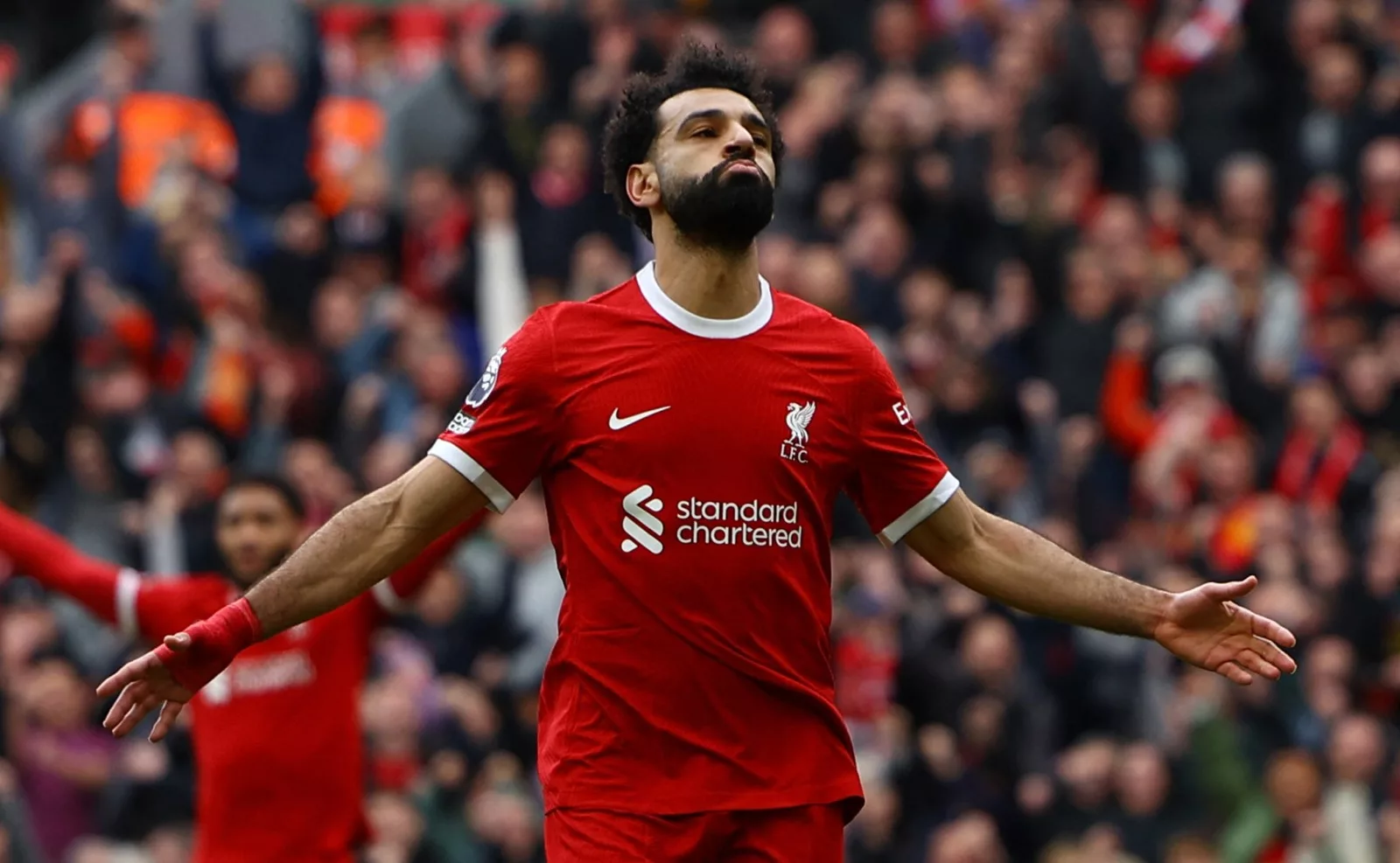 شاهد هدف محمد صلاح وكتابته التاريخ من جديد مع ليفربول أمام إيبسويتش تاون في الدوري الإنجليزي